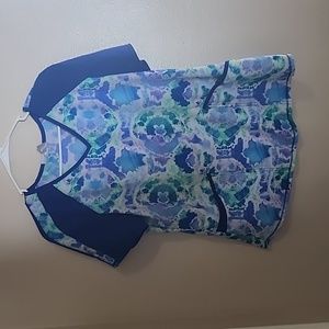 Scrub top size M